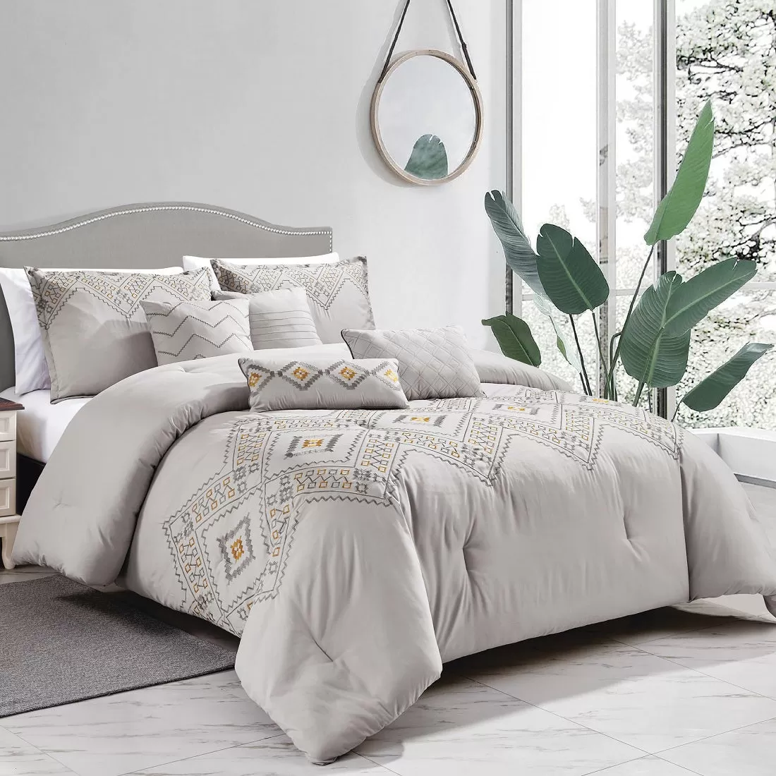 Brona Comforter Set (7 pcs)