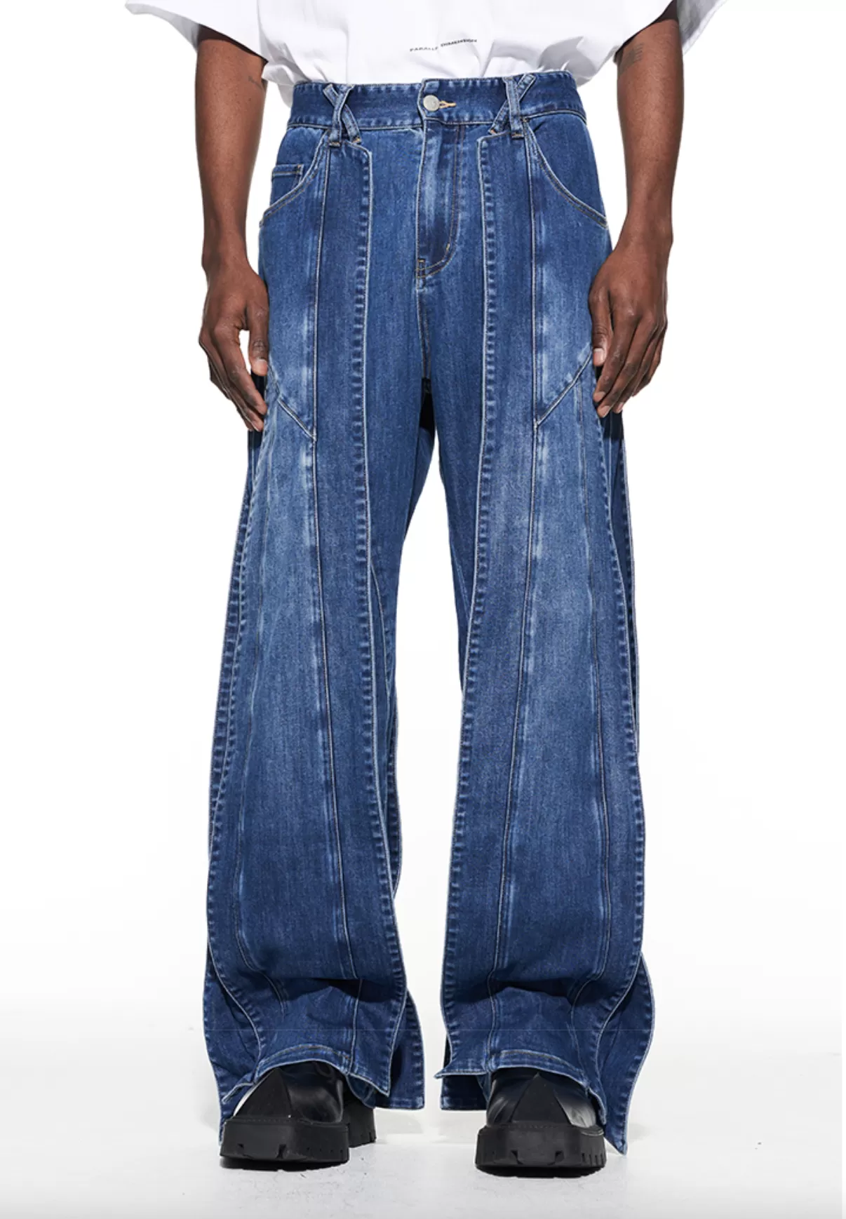 MULTI-LAYERED PANELS BAGGY DENIM JEANS - BLUE